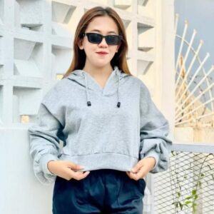 Hanara Sweater Hoodie Crop
